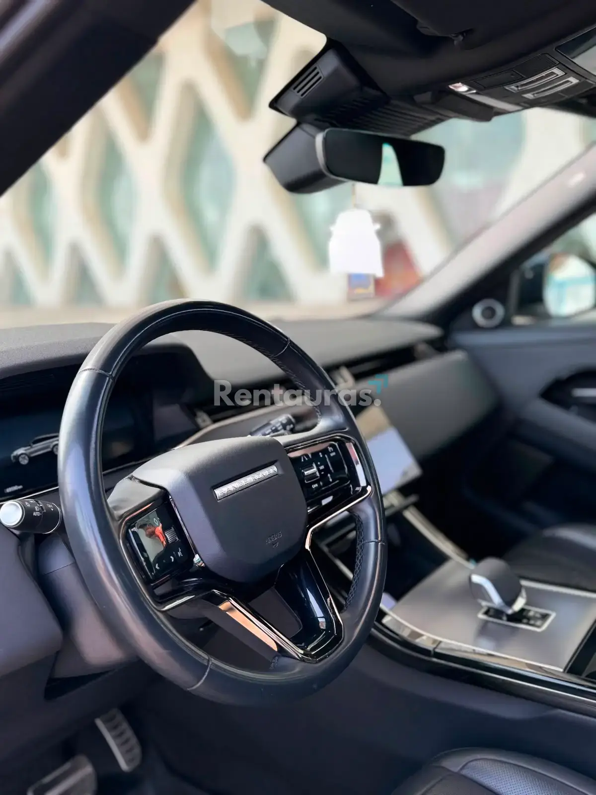 Land Rover Range Rover Evoque 2024 — 3
