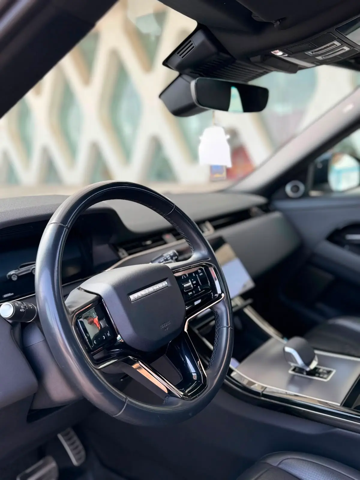 Land Rover Range Rover Evoque 2024 — 3