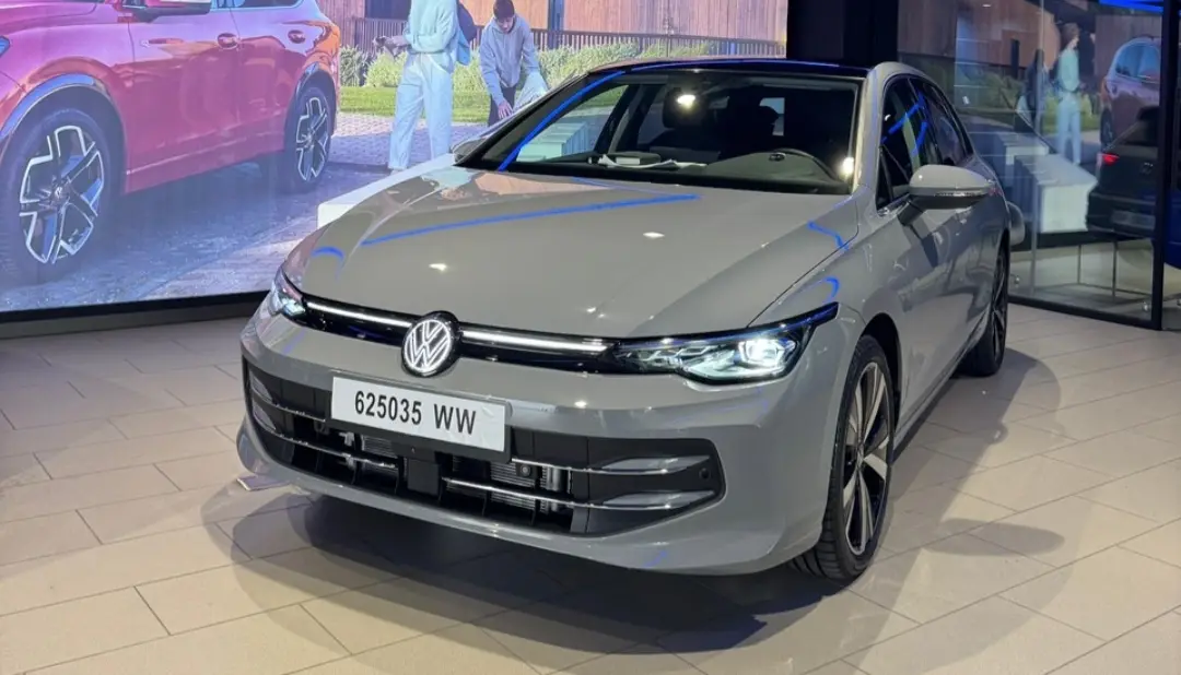 Volkswagen Golf 8.5 2025 — 3