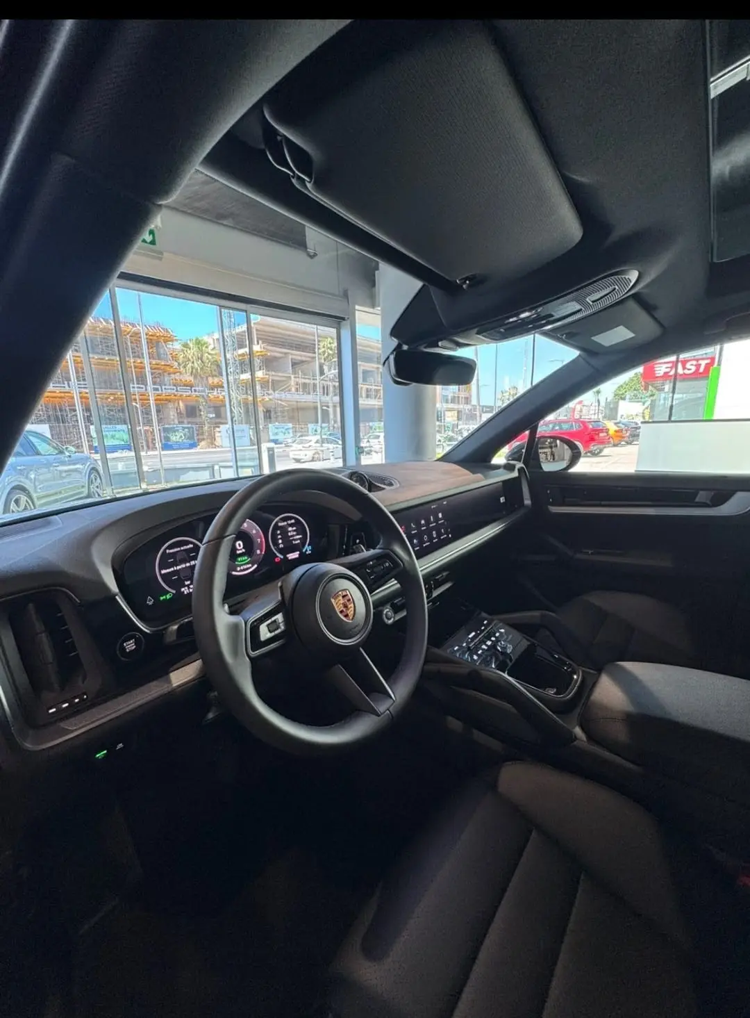 Porsche Cayenne 2025 — 3