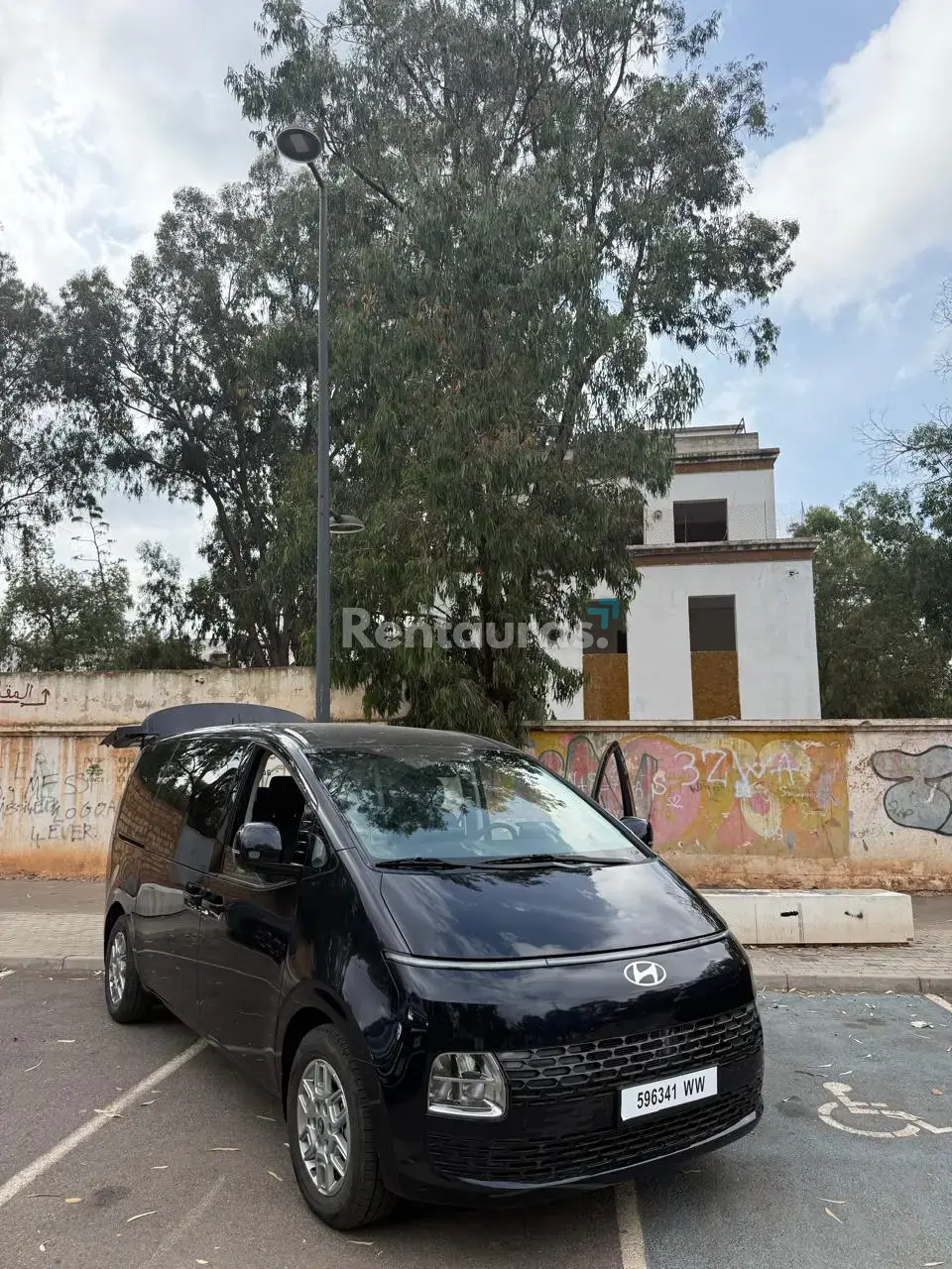Hyundai Staria 2025 — 2