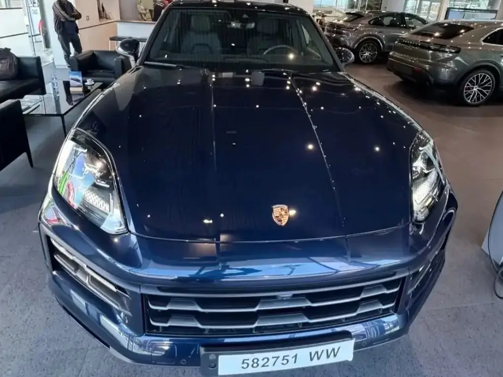 Porsche Cayenne 2025